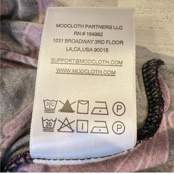 ModCloth women Plus 2x maroon black floral knit stretch whimsygoth career fall - Picture 6 of 6